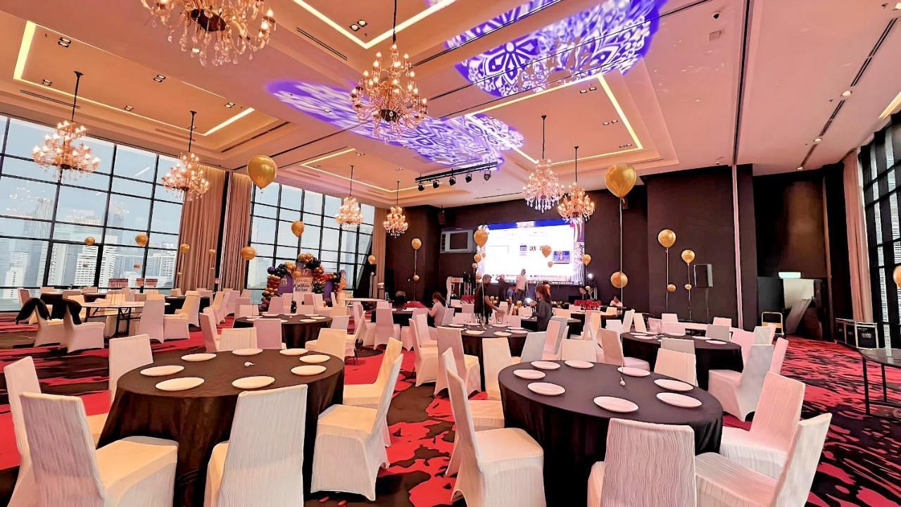 Hotel Red Kl @ Rev Kuala Lumpur Esterno foto