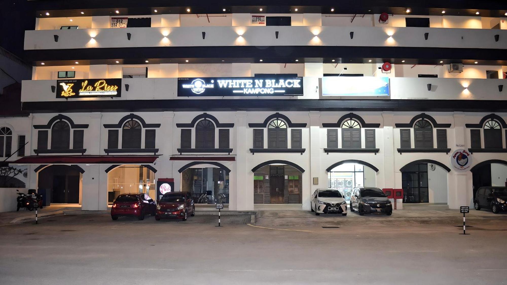 Hotel Red Kl @ Rev Kuala Lumpur Esterno foto